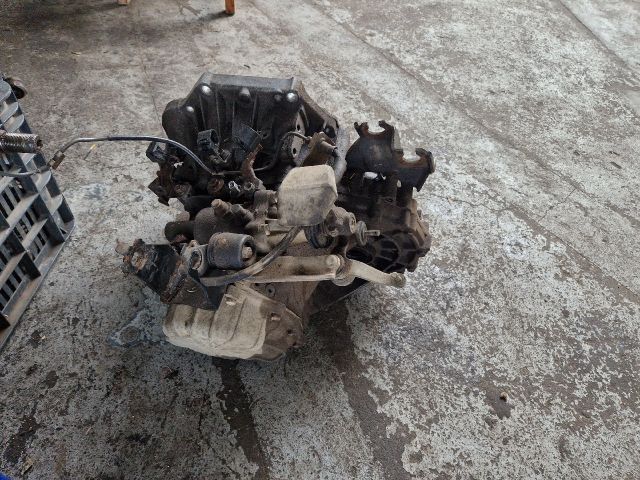 bontott TOYOTA COROLLA VERSO Váltó (Mechanikus)