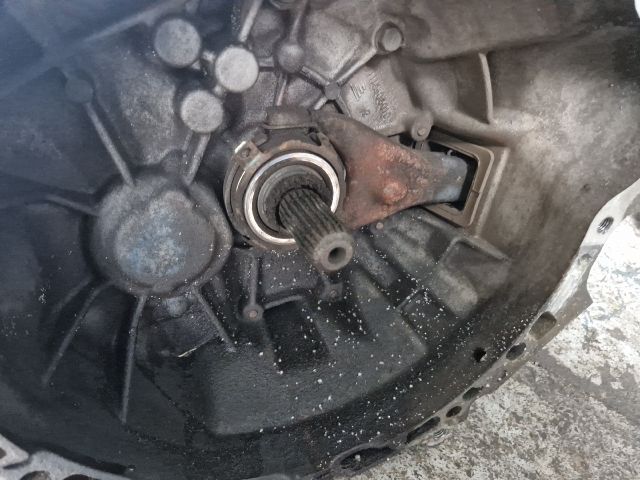 bontott TOYOTA COROLLA VERSO Váltó (Mechanikus)