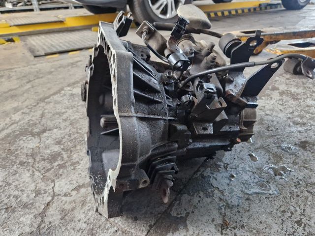 bontott TOYOTA COROLLA VERSO Váltó (Mechanikus)