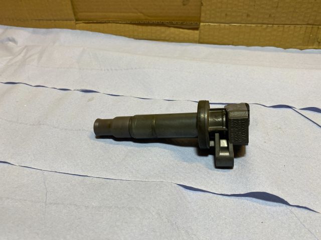 bontott TOYOTA COROLLA VERSO Gyújtótrafó