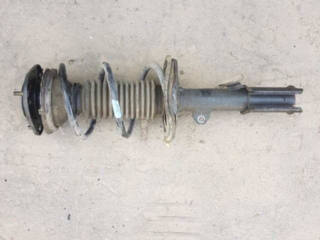 bontott TOYOTA COROLLA VERSO Jobb első Gólyaláb (Lengécsillapító, Rugó)