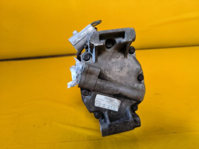 bontott TOYOTA COROLLA VERSO Klímakompresszor