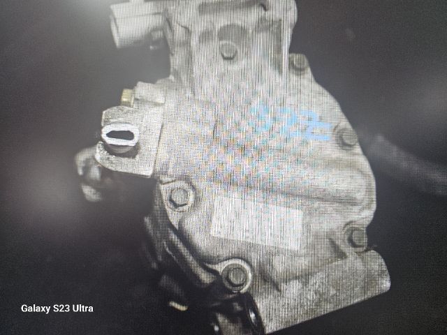 bontott TOYOTA COROLLA VERSO Klímakompresszor