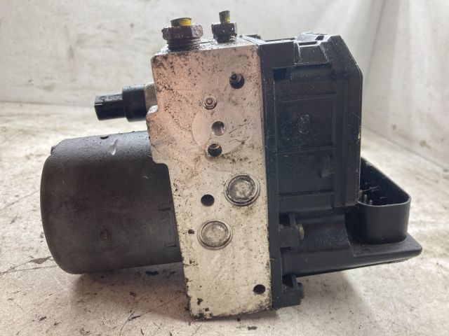 bontott TOYOTA COROLLA VERSO ABS Kocka