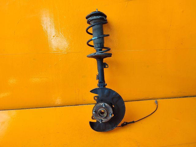 bontott TOYOTA COROLLA VERSO Bal első Csonkállvány Kerékaggyal