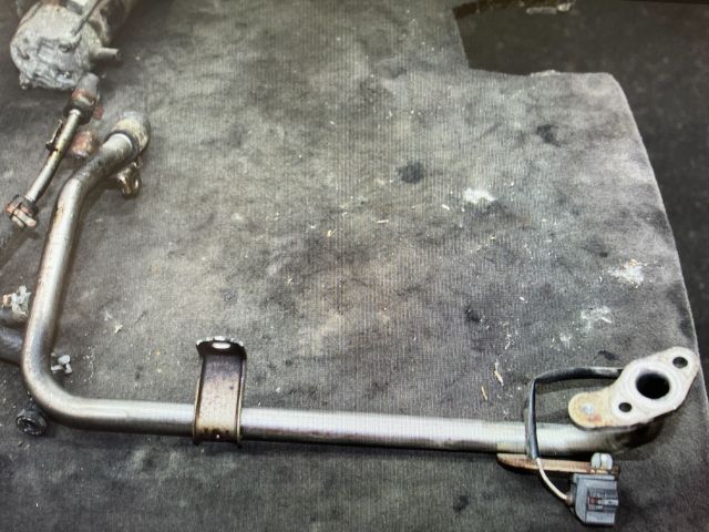 bontott TOYOTA COROLLA VERSO EGR Hűtő Cső