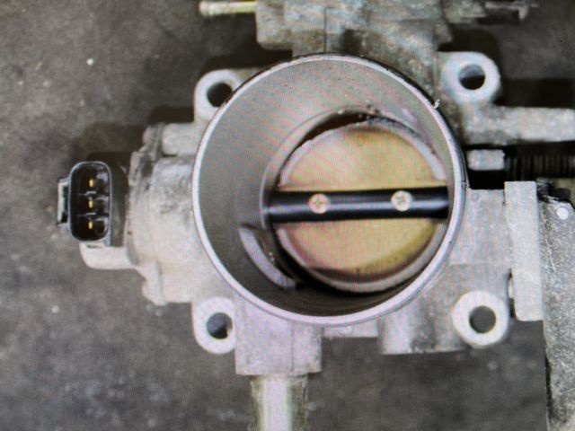 bontott TOYOTA COROLLA VERSO Fojtószelep (Elektromos)