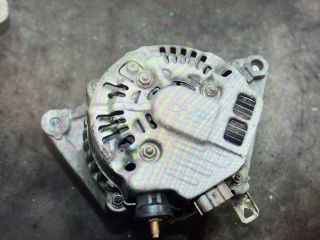 bontott TOYOTA COROLLA VERSO Generátor