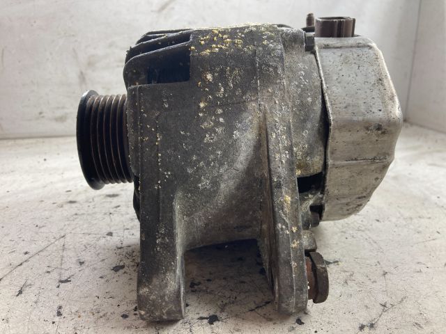 bontott TOYOTA COROLLA VERSO Generátor