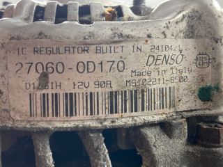 bontott TOYOTA COROLLA VERSO Generátor