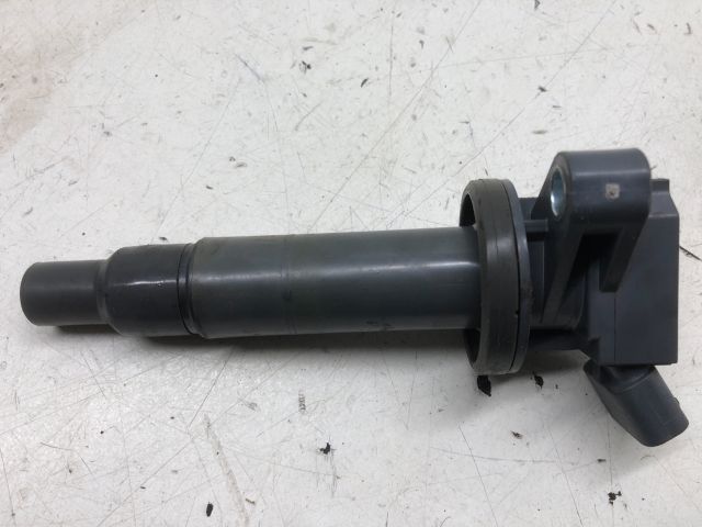 bontott TOYOTA COROLLA VERSO Gyújtótrafó