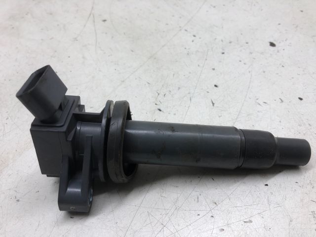 bontott TOYOTA COROLLA VERSO Gyújtótrafó