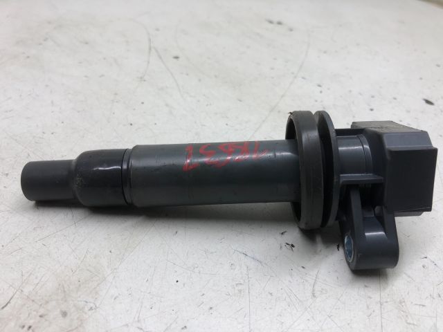 bontott TOYOTA COROLLA VERSO Gyújtótrafó