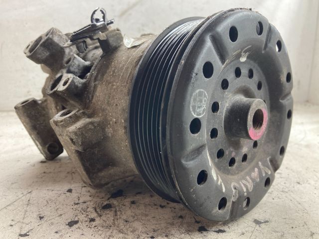 bontott TOYOTA COROLLA VERSO Klímakompresszor