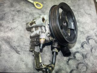 bontott TOYOTA COROLLA VERSO Kormányszervó Motor (Hidraulikus)