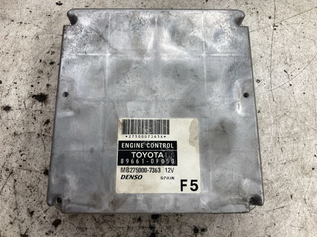 bontott TOYOTA COROLLA VERSO Motorvezérlő