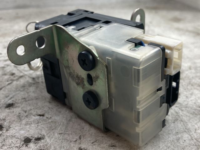 bontott TOYOTA COROLLA VERSO Motorvezérlő