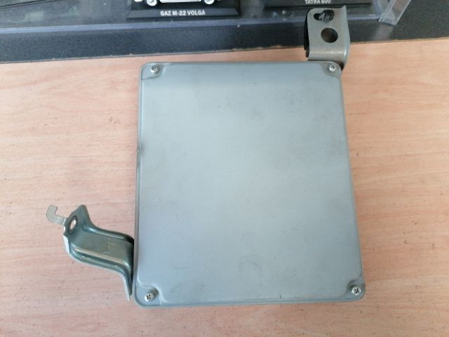 bontott TOYOTA COROLLA VERSO Motorvezérlő