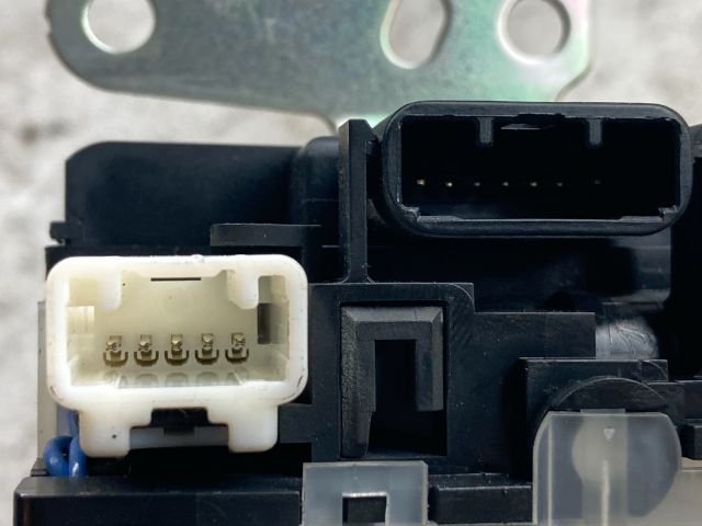 bontott TOYOTA COROLLA VERSO Motorvezérlő