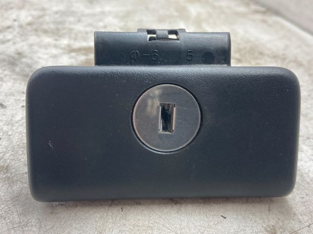 bontott TOYOTA COROLLA VERSO Motorvezérlő