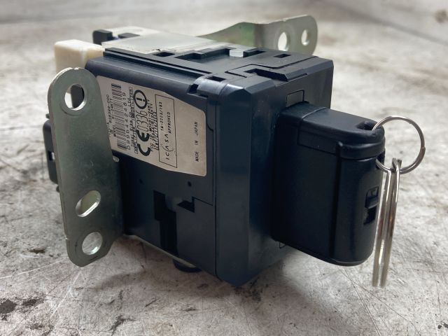 bontott TOYOTA COROLLA VERSO Motorvezérlő