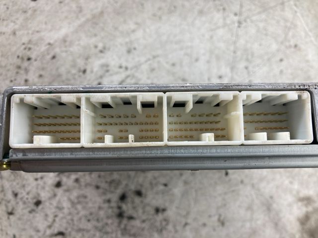 bontott TOYOTA COROLLA VERSO Motorvezérlő