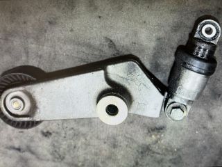 bontott TOYOTA COROLLA VERSO Szíjfeszítő Görgő