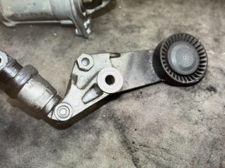 bontott TOYOTA COROLLA VERSO Szíjfeszítő Görgő