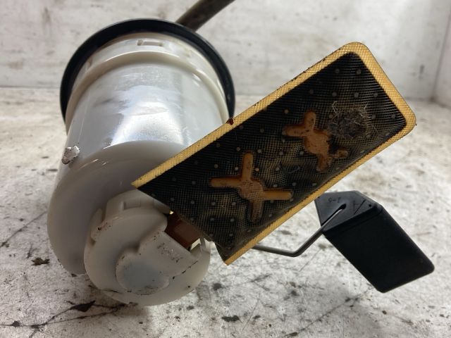 bontott TOYOTA COROLLA VERSO Üzemanyag Szivattyú