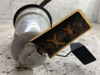 bontott TOYOTA COROLLA VERSO Üzemanyag Szivattyú