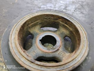 bontott TOYOTA COROLLA VERSO Főtengely Szíjtárcsa