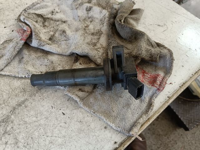 bontott TOYOTA COROLLA VERSO Gyújtótrafó