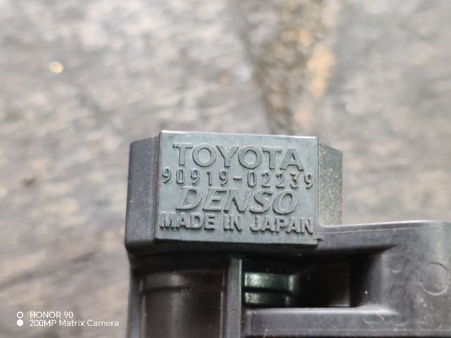 bontott TOYOTA COROLLA VERSO Gyújtótrafó