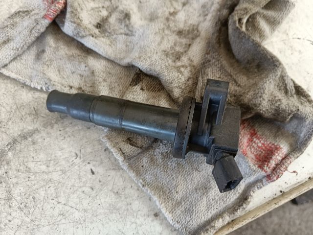 bontott TOYOTA COROLLA VERSO Gyújtótrafó