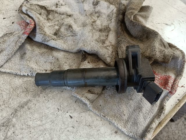 bontott TOYOTA COROLLA VERSO Gyújtótrafó