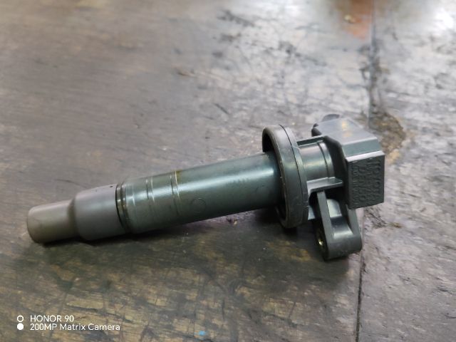 bontott TOYOTA COROLLA VERSO Gyújtótrafó