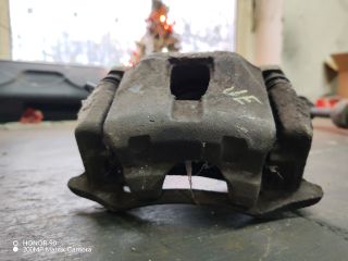 bontott TOYOTA COROLLA VERSO Jobb első Féknyereg Munkahengerrel