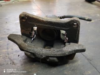 bontott TOYOTA COROLLA VERSO Jobb első Féknyereg Munkahengerrel