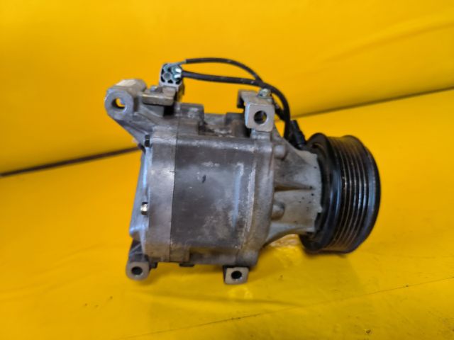 bontott TOYOTA COROLLA VERSO Klímakompresszor