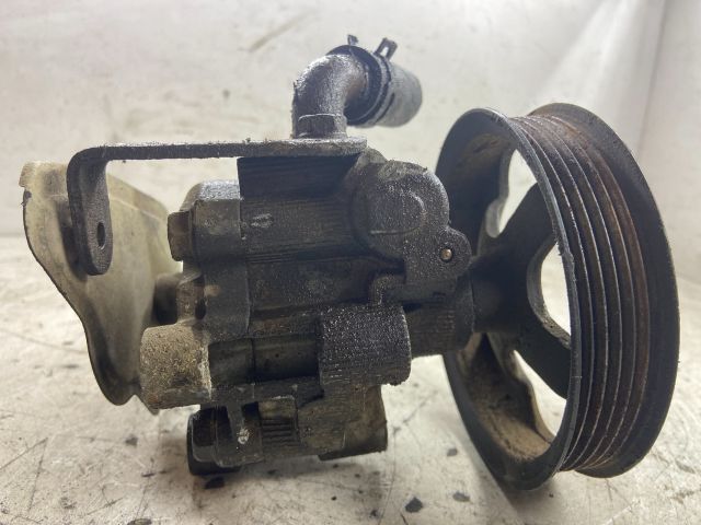 bontott TOYOTA COROLLA VERSO Kormányszervó Motor (Hidraulikus)