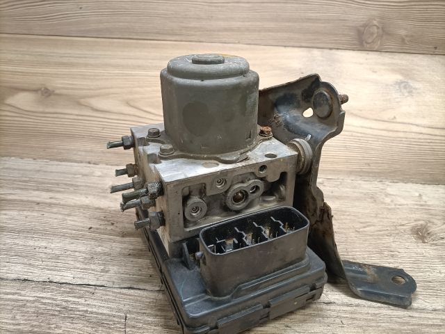 bontott TOYOTA COROLLA VERSO ABS Kocka