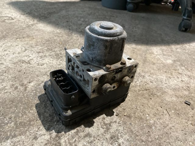 bontott TOYOTA COROLLA VERSO ABS Kocka