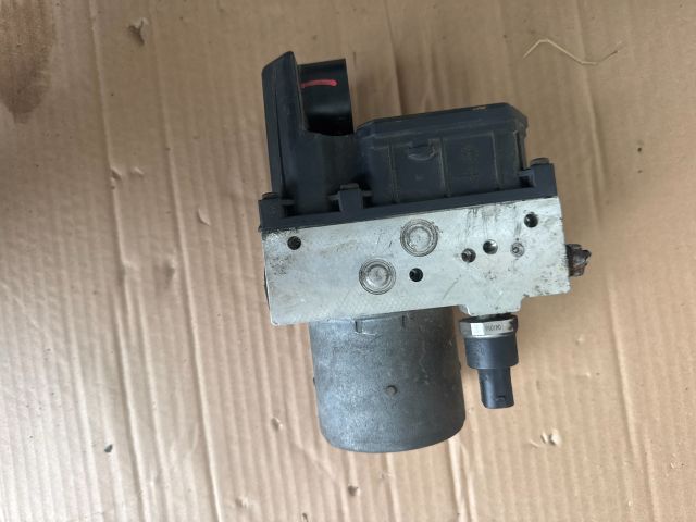 bontott TOYOTA COROLLA VERSO ABS Kocka