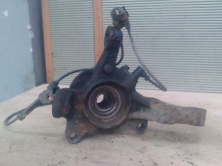 bontott TOYOTA COROLLA VERSO Bal első Csonkállvány Kerékaggyal