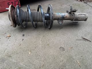 bontott TOYOTA COROLLA VERSO Bal első Gólyaláb (Lengécsillapító, Rugó)