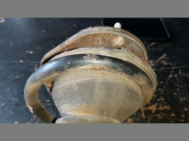 bontott TOYOTA COROLLA VERSO Bal első Gólyaláb (Lengécsillapító, Rugó)