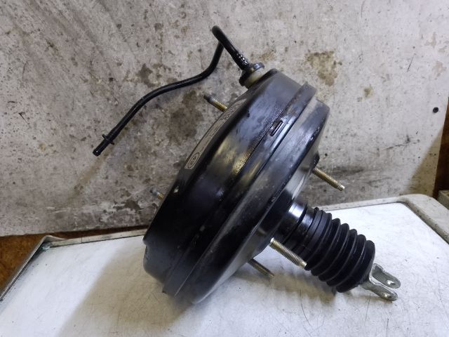 bontott TOYOTA COROLLA VERSO Fékrásegítő