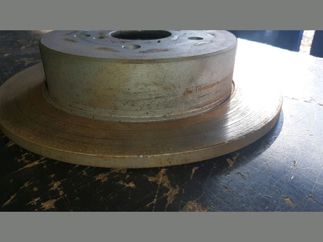 bontott TOYOTA COROLLA VERSO Hátsó Féktárcsa