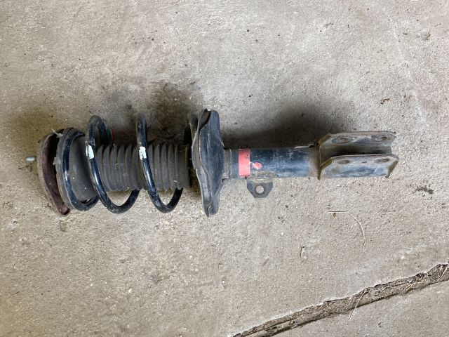 bontott TOYOTA COROLLA VERSO Jobb első Gólyaláb (Lengécsillapító, Rugó)