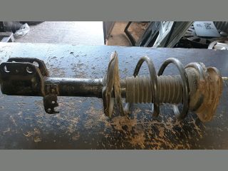 bontott TOYOTA COROLLA VERSO Jobb első Gólyaláb (Lengécsillapító, Rugó)